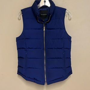 Talbots women’s navy blue puffer vest